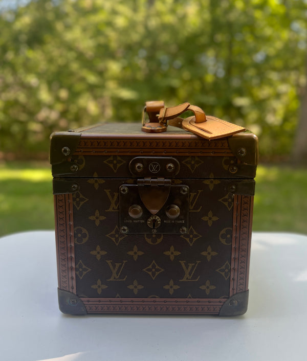 RESERVED for N Louis Vuitton Boite Flacons Beauty Cosmetic