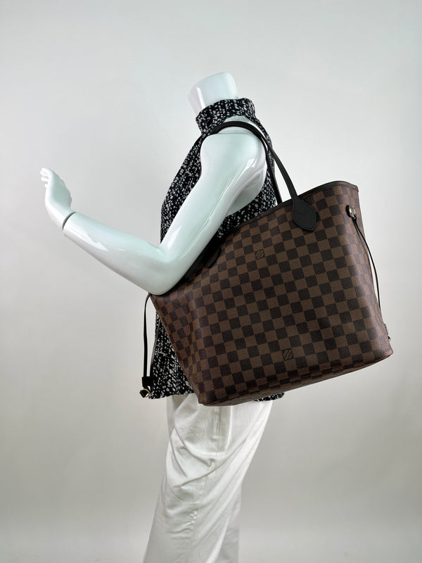 LOUIS VUITTON DE NEVERFULL MM RED INTERIOR  Shore Chic