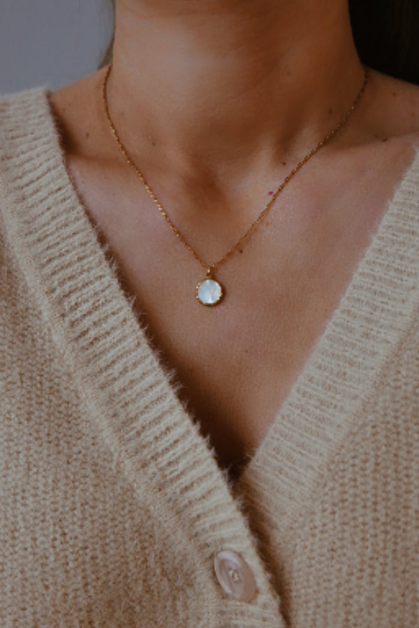 Tina Lariat Necklace – Boutique Minimaliste