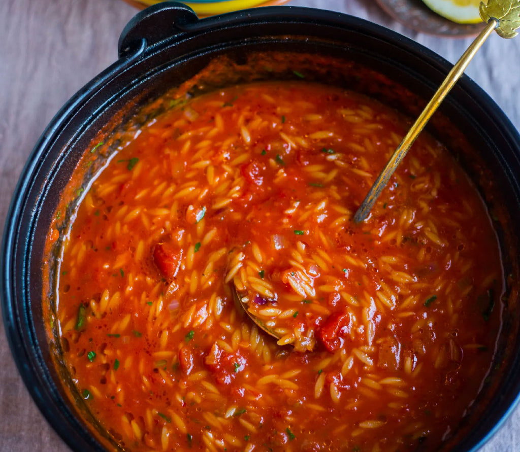 Tomato soup with risoni in a pot