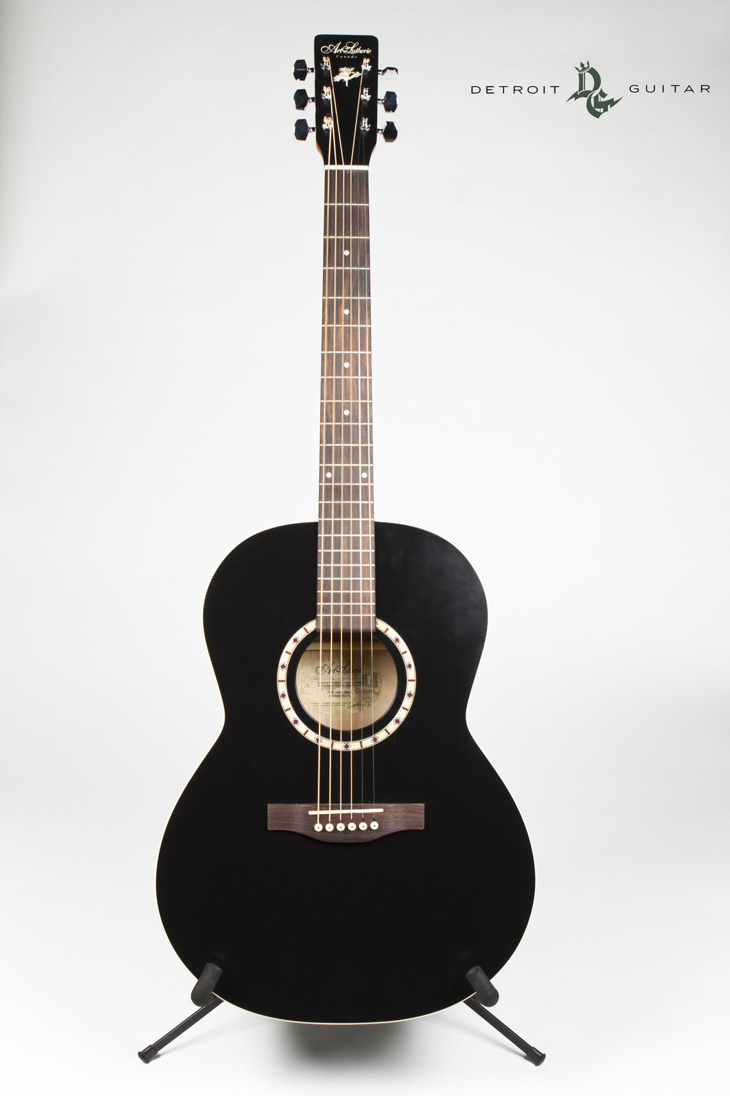 art and lutherie cedar black