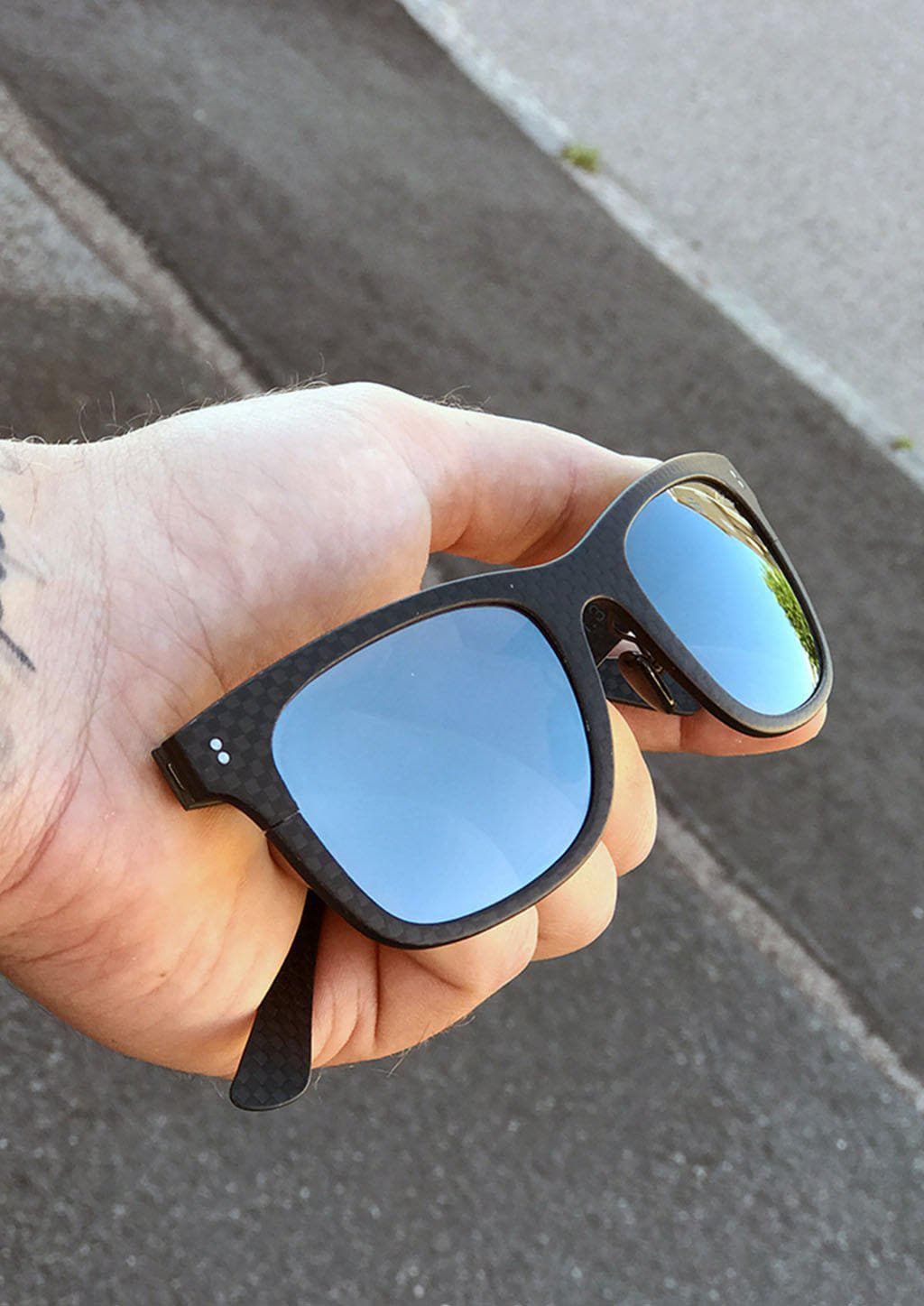 carbon fiber wayfarer