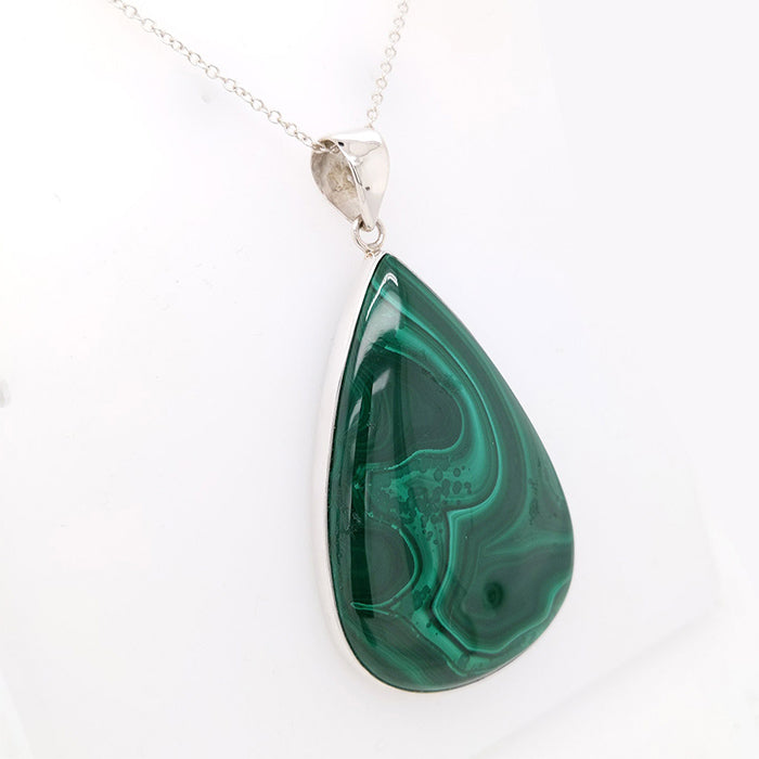 malachite crystal for love