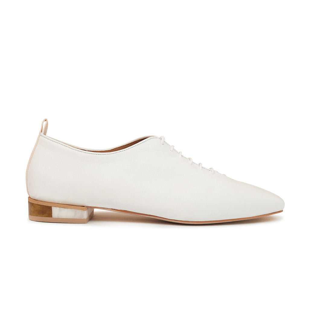 womens white leather flat shoes