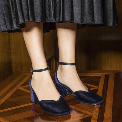 Scarlett Navy Velvet Pumps | Women's 