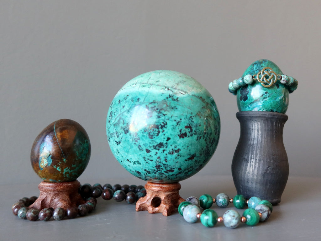 chrysocolla stones and jewelry