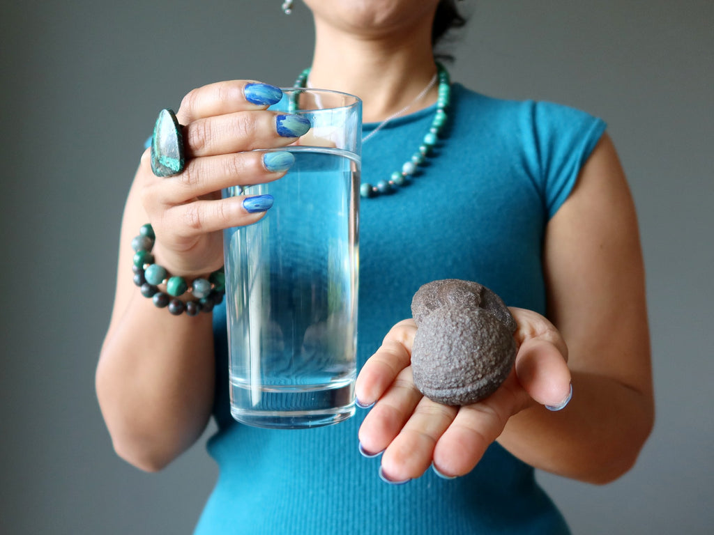 water and moqui marbles for grounding