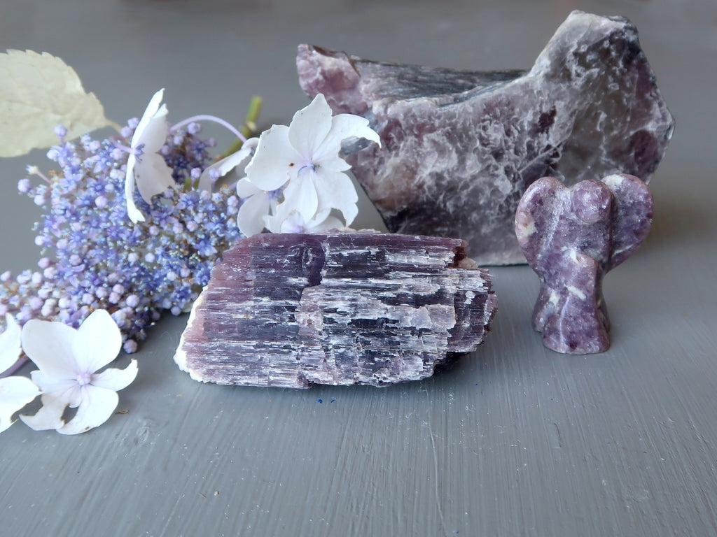 lepidolite stones and angel with flowers for the third eye chakra