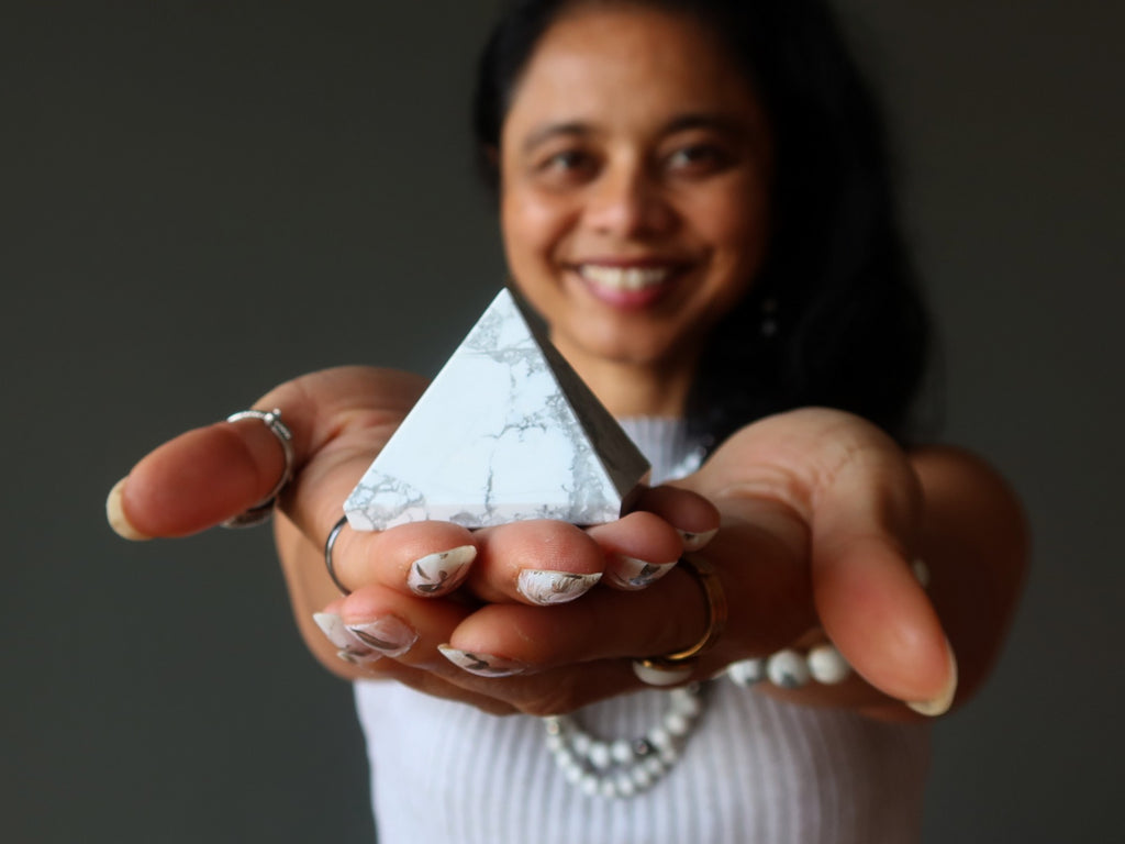 sheila of satin crystals holding howlite pyramid