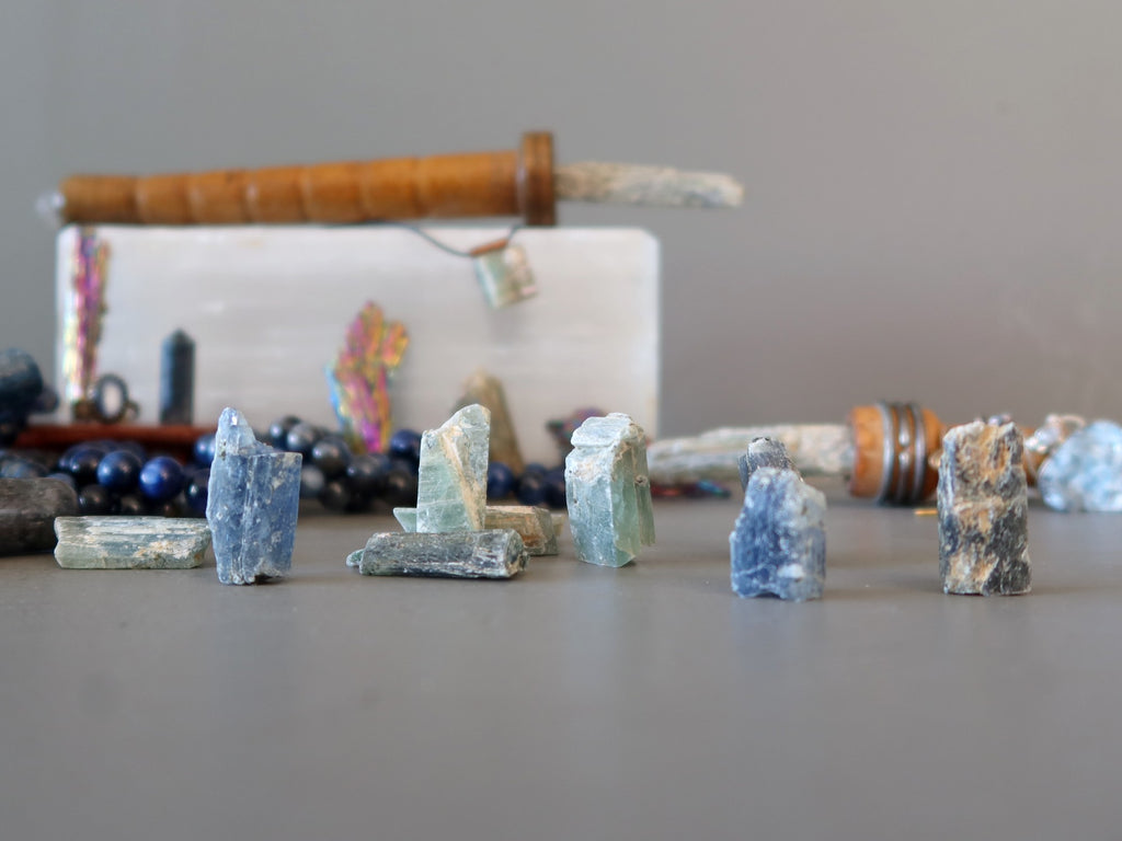 kyanite stones and jewelry