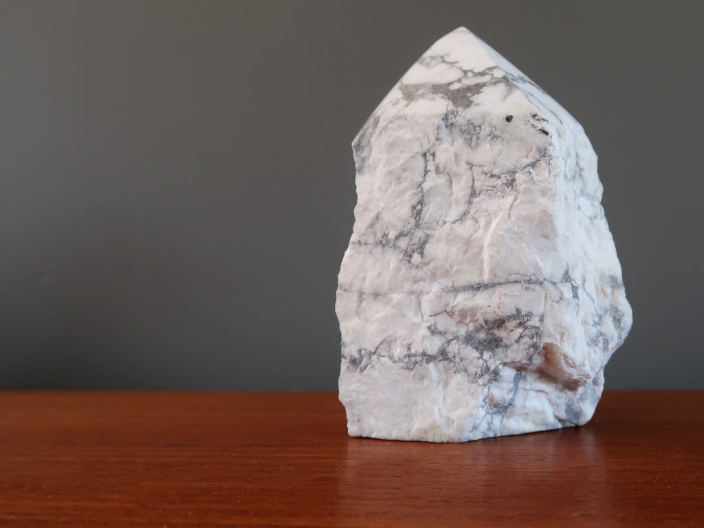 Howlite Article