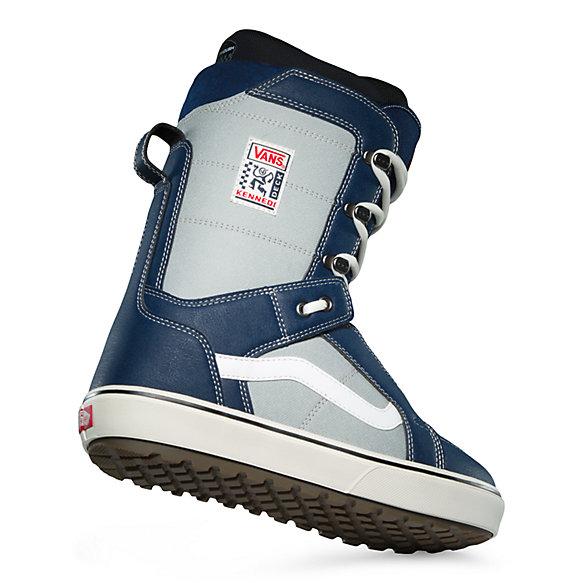 vans snowboard boots canada