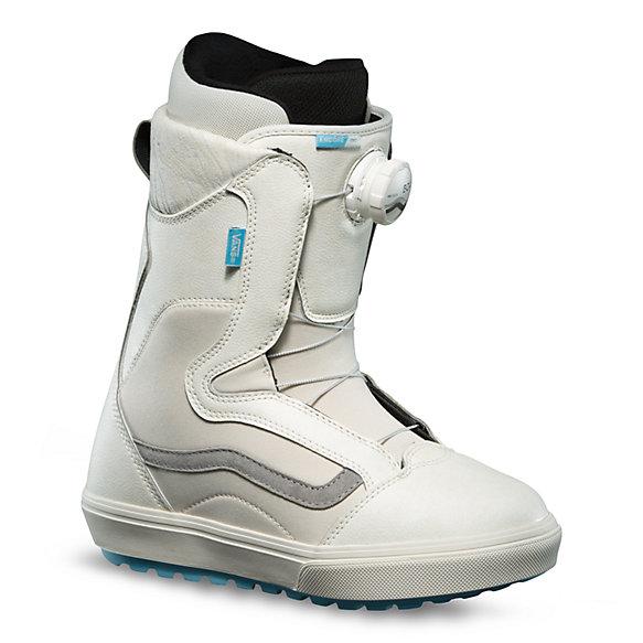 vans encore snowboarding boots