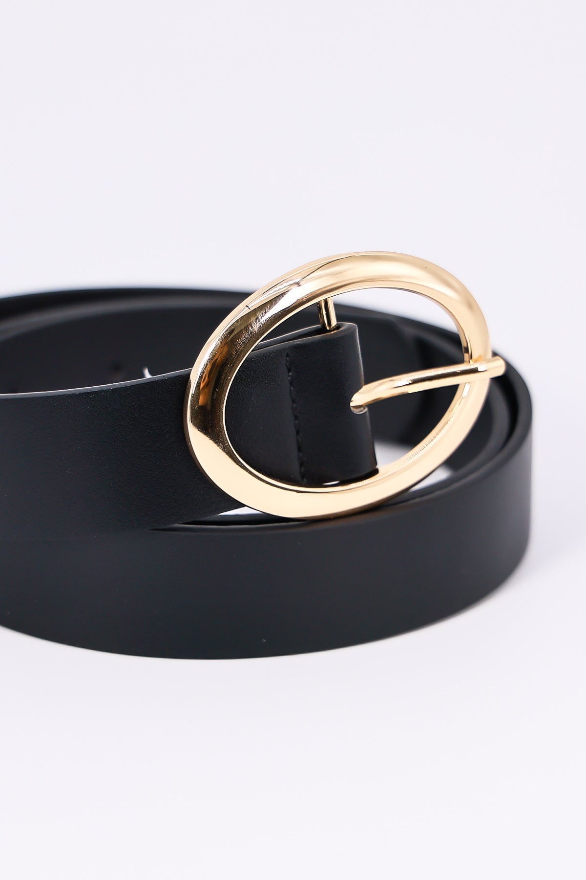 Oval Ring Belt in S/M | Ladies Fashion Belts | Carraig Donn
