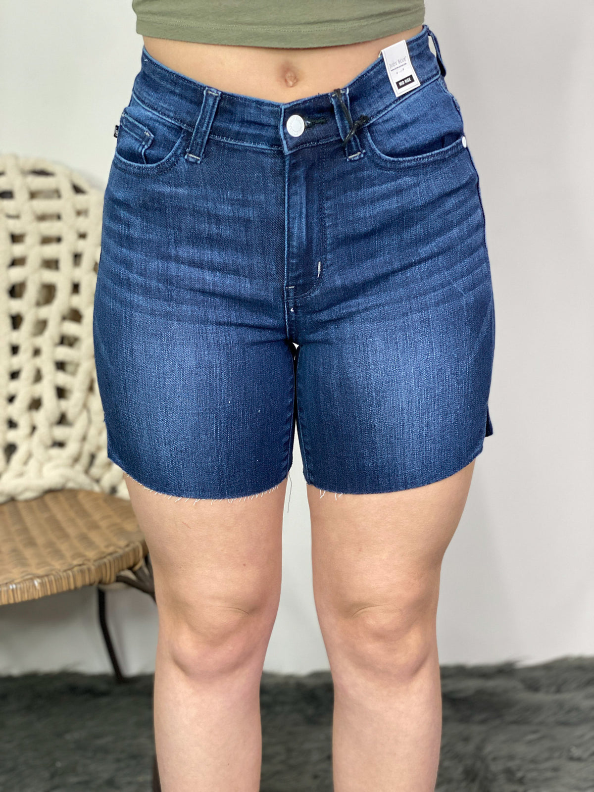 JUDY BLUE MID RISE CUT OFF SHORTS – Brooch Boutique