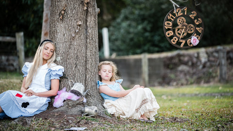 mad hatters photo shoot and high tea with luxury tent hired from exotic soirees on the gold coast