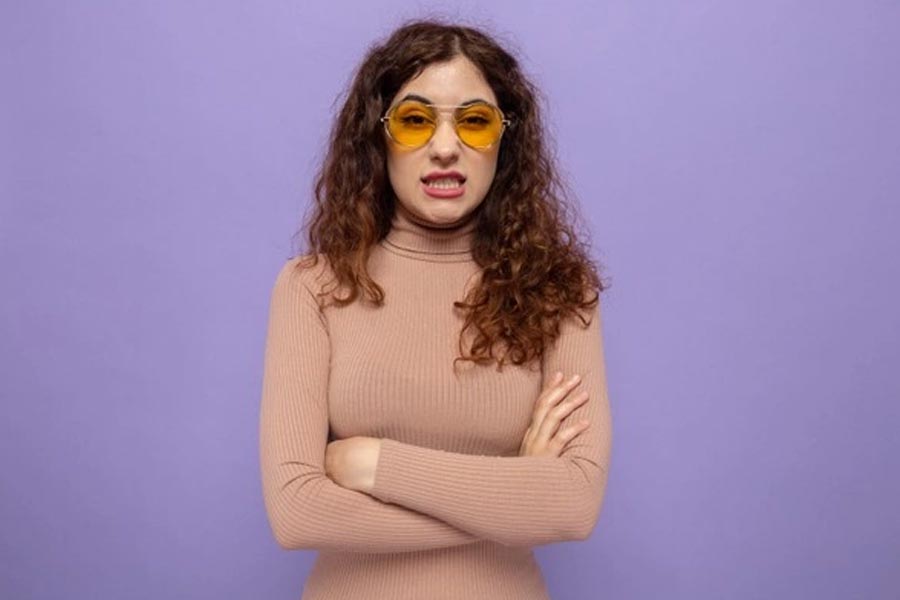 Lunettes anti-lumière bleue ou lunettes jaunes