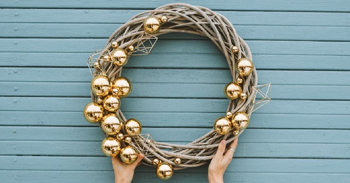 Minimalist Christmas Wreath