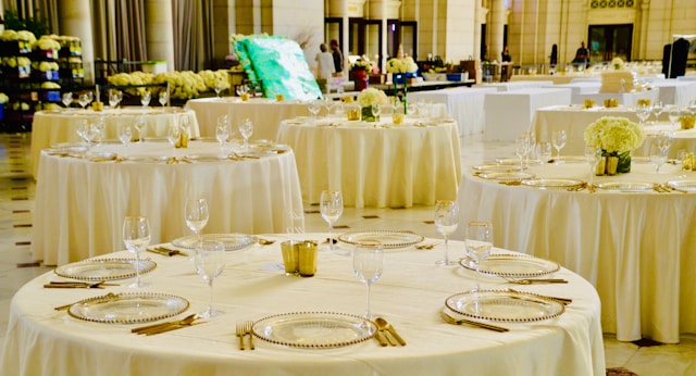 Satin tablecloths in a wedding reception