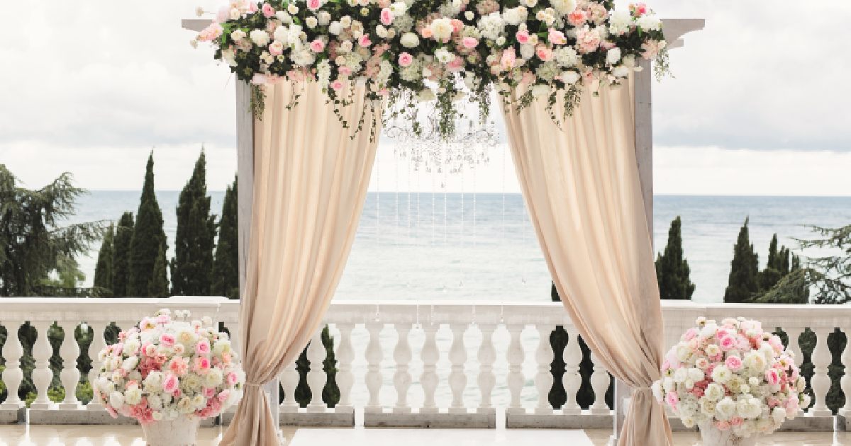 Wedding_Backdrop_Arch_Drapes