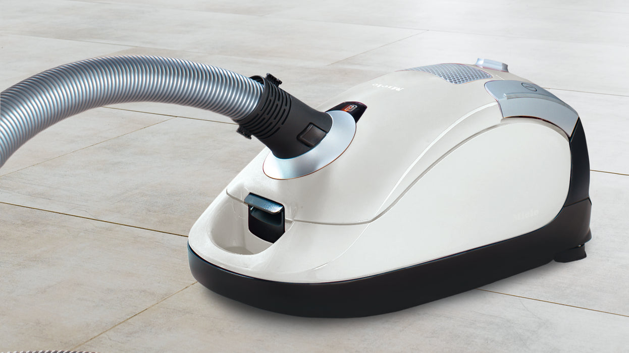 miele compact c1 turbo team canister vacuum