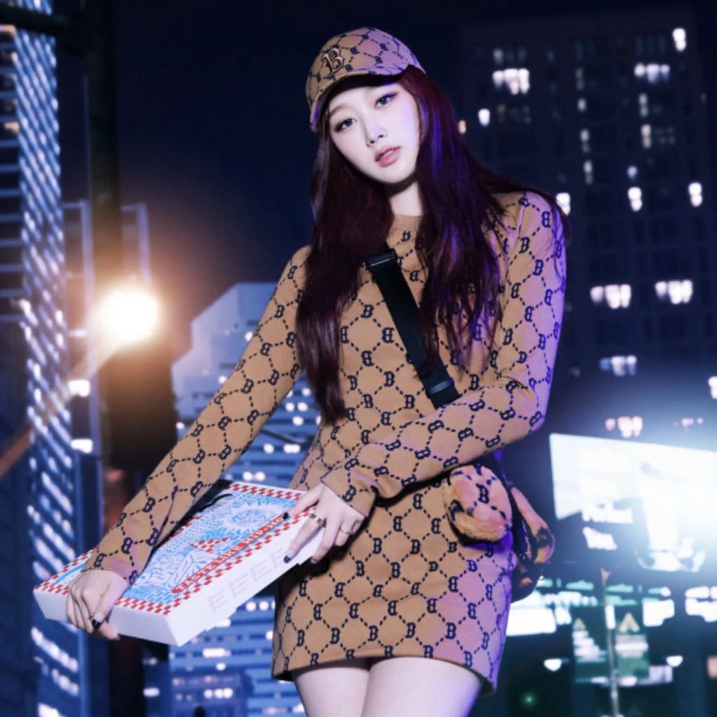 EXO Struts Gorgeous Street Fashion For Clothing Brand MLB