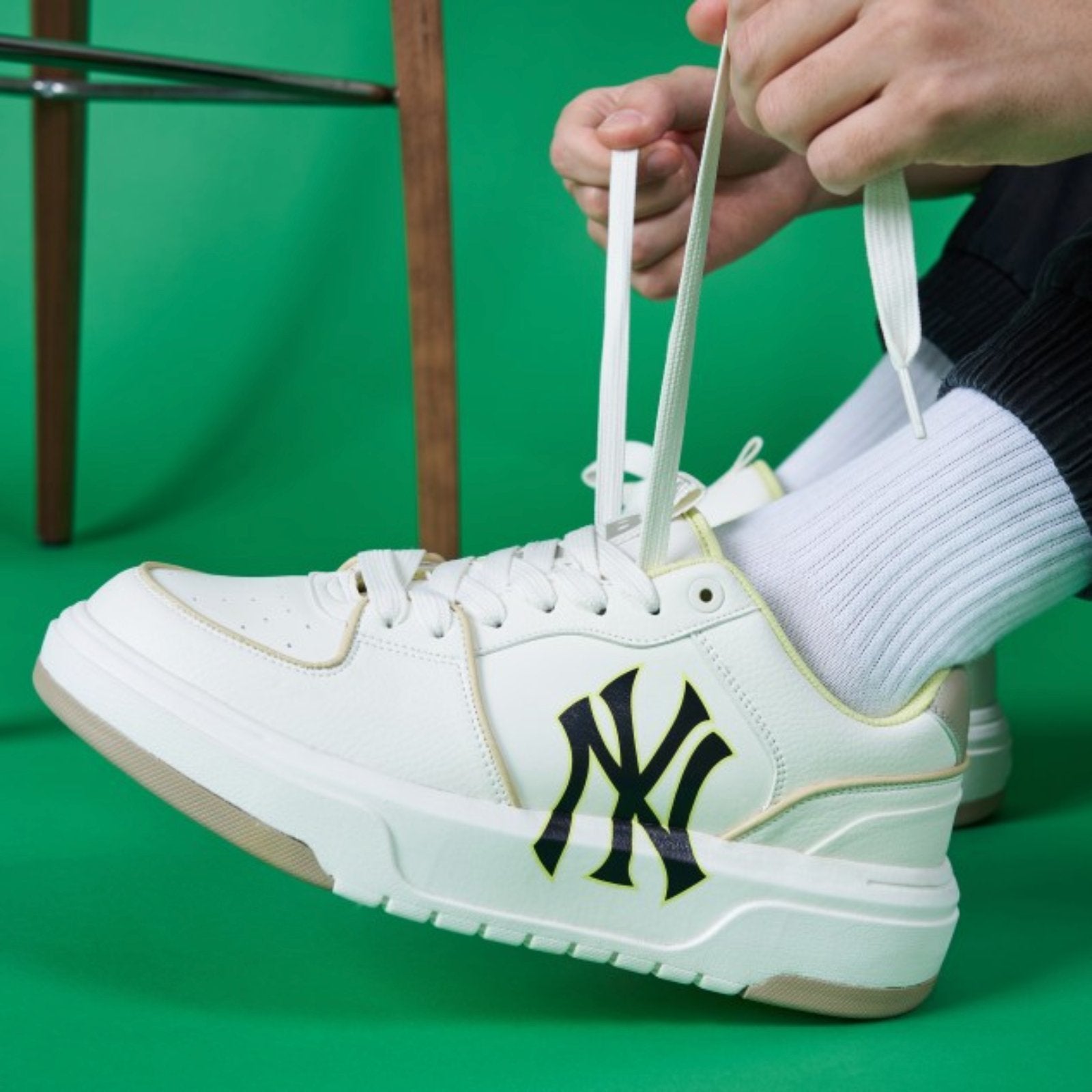 Giày MLB BigBall Chunky Mono Heel New York Yankees Black rep 11  Roll  Sneaker