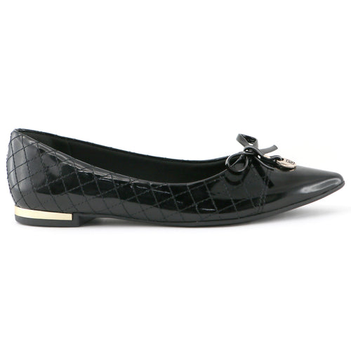 popular black flats