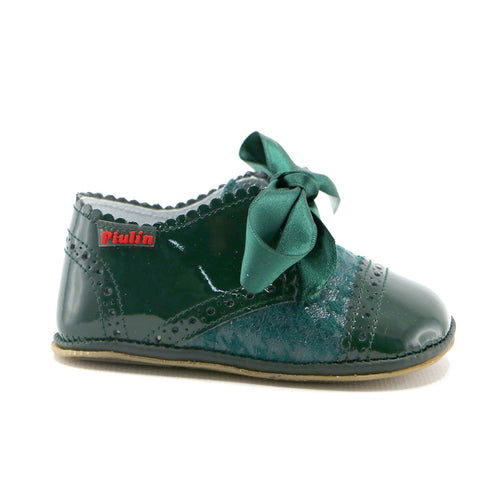 green infant shoes