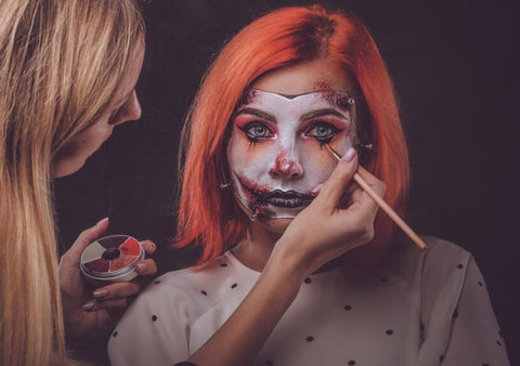 Zombie Nurse Makeup Look