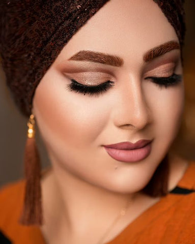 Cut crease brown eyeshadow look