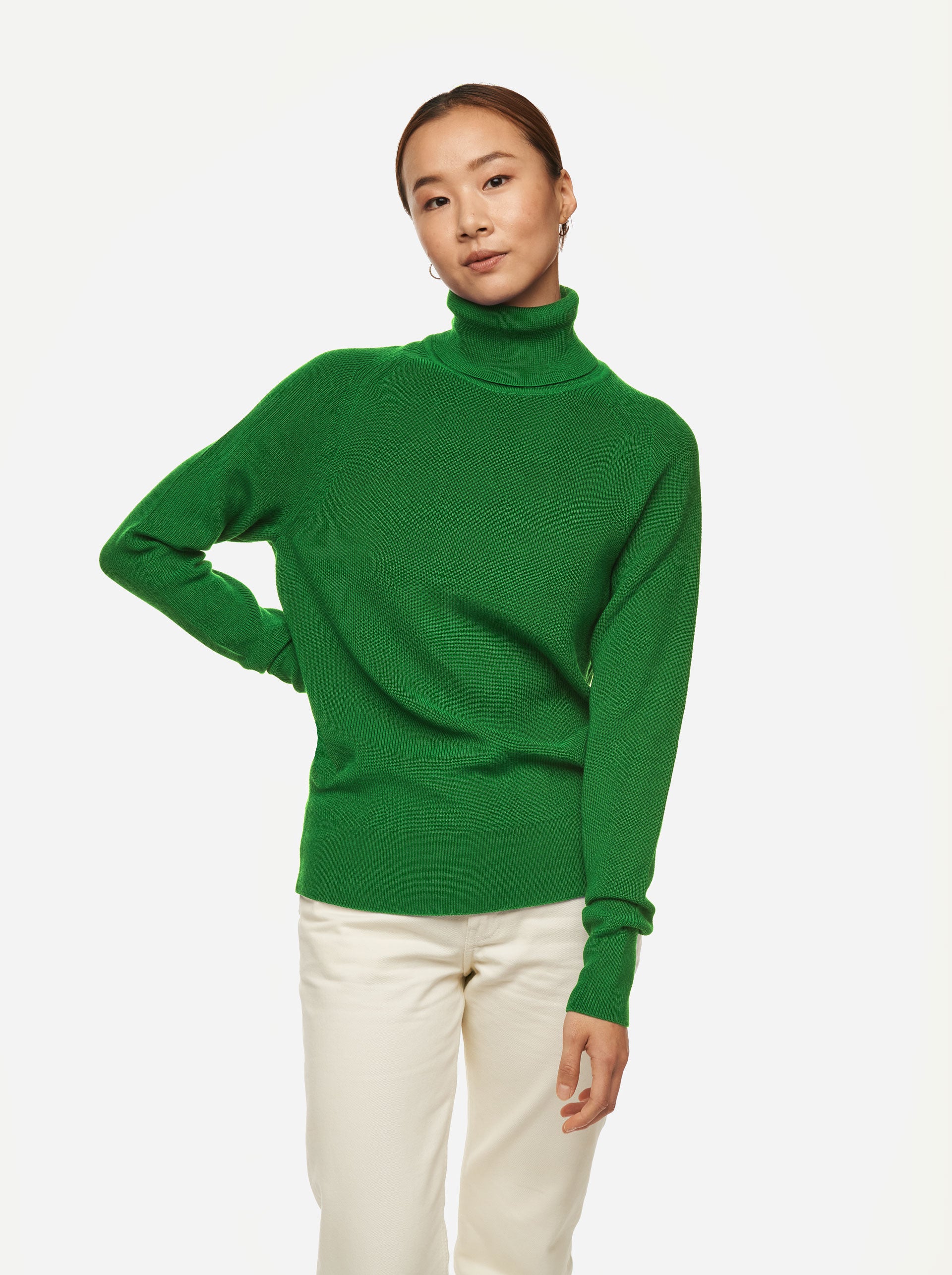 Teym • The Merino Sweater for women • Turtleneck • Bright Green • 100% ...