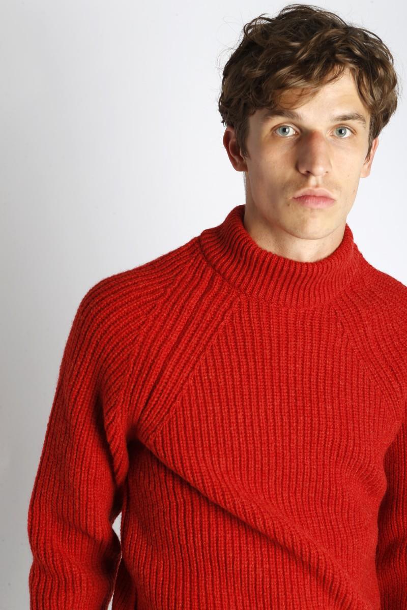 Good Neighbour Homecore Pedro Knit Sweater Red