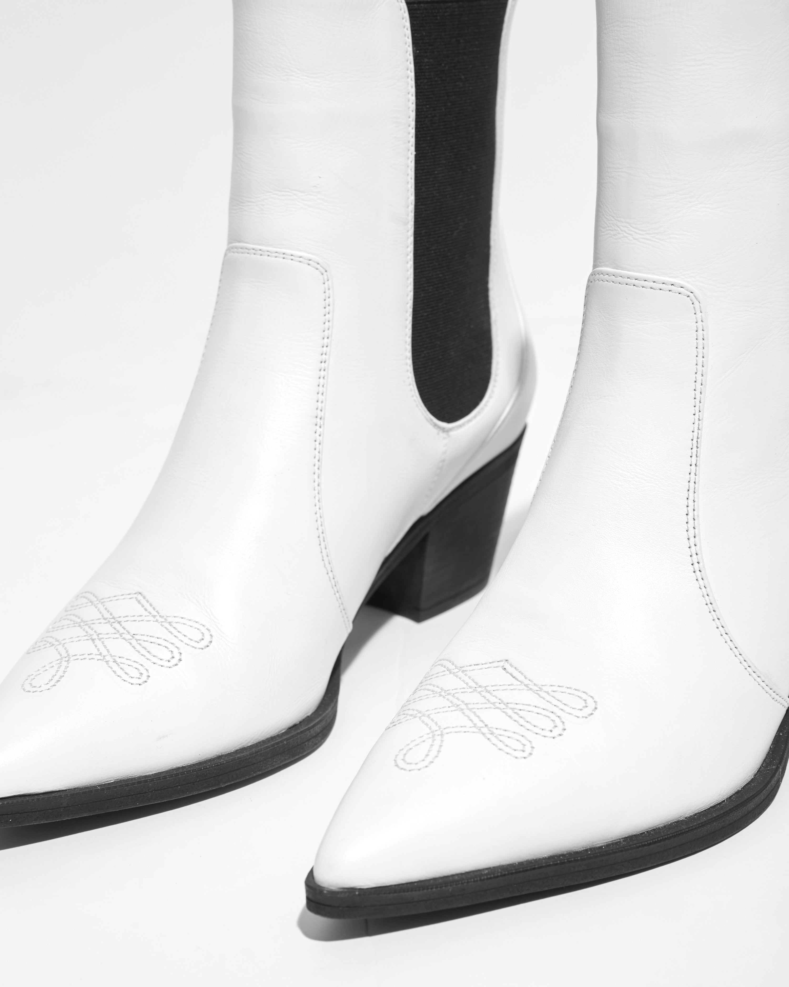 western boots white