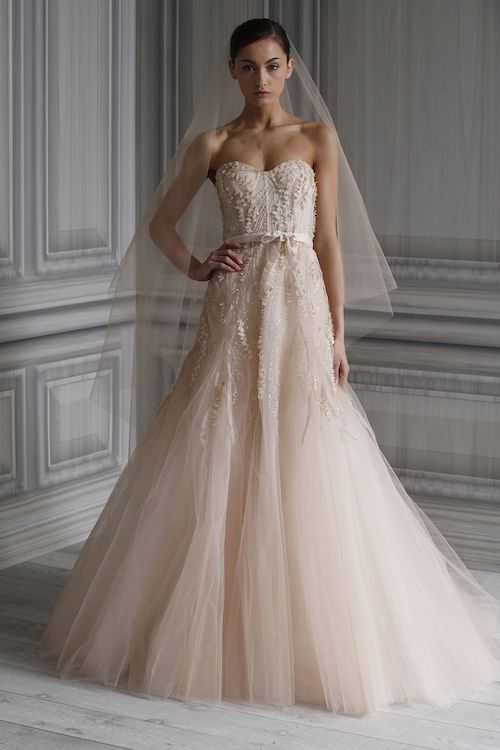 Something similar to claire pettibone soleil wedding gown? : r