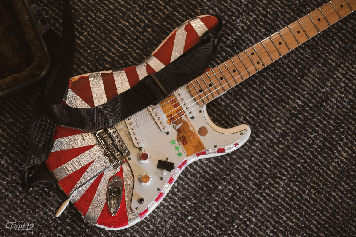 Details of Kai Slater's customized Fender Strat.