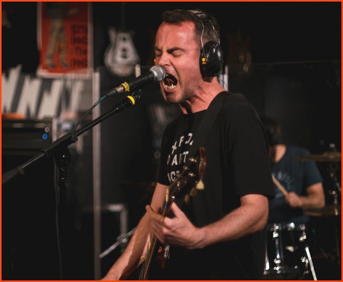 Mclusky live performance at the FRET12 shop.