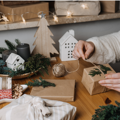 How To gift Wrap a Small Jewelry Box