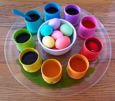 Dyeing Easter Eggs with Food Colouring