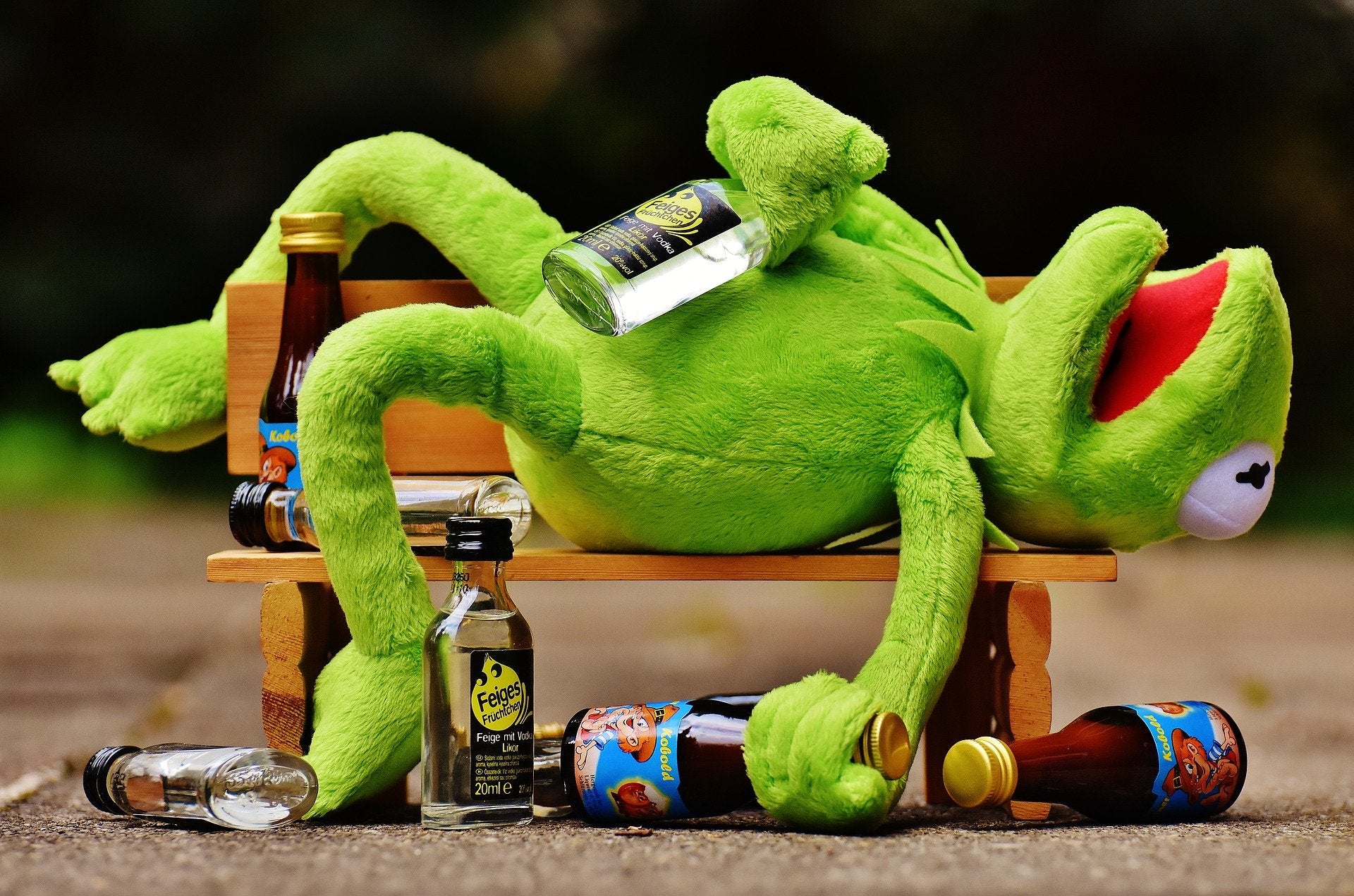 Why Does Alcohol Make You Drunk? The Warning Signs of Drunkenness Booze Up