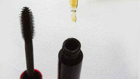 Lavender Essential Oil on Your Mascara