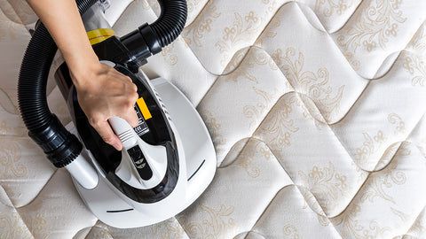 Vacuum the top and sides of the mattress to remove dust, dirt, dust mites, dead skin cells, and hair.
