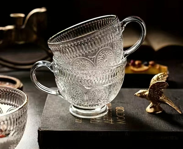https://cdn.shopify.com/s/files/1/1559/1001/products/andreas-tea-cup-by-steepologie-103566_600x.jpg?v=1701090019
