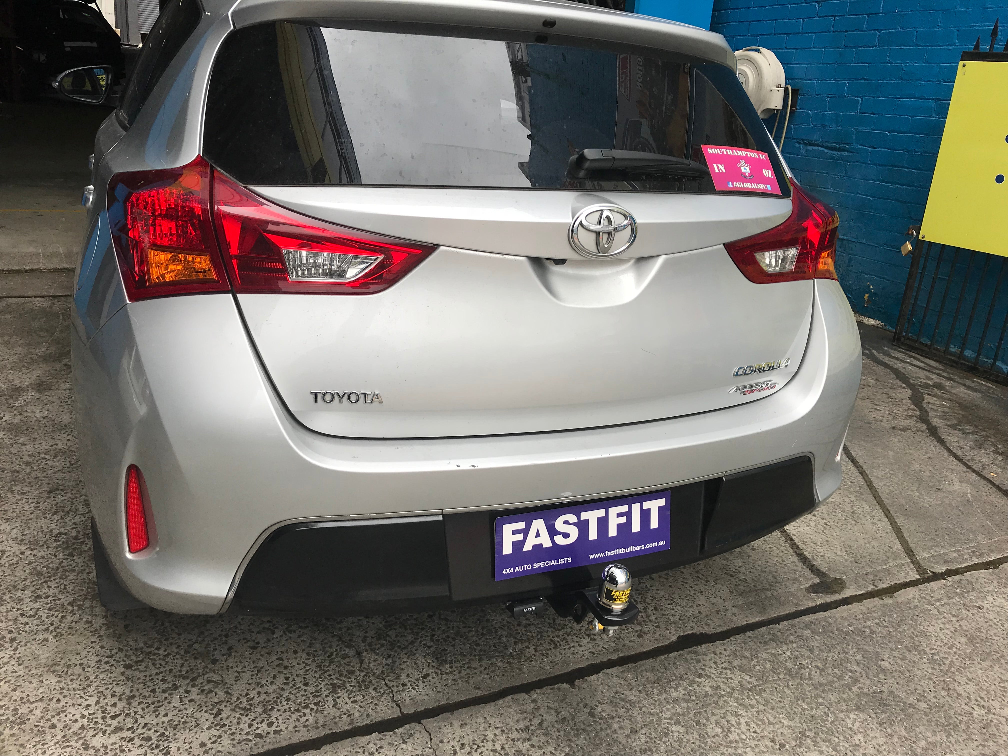 corolla towbar