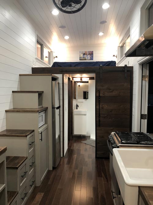 24’ “White House” Tiny House on Wheels by Sun Bear Tiny Homes