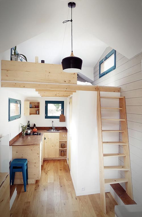 Simple 200-sqft “Caracole” Tiny House by French Builder Escampette