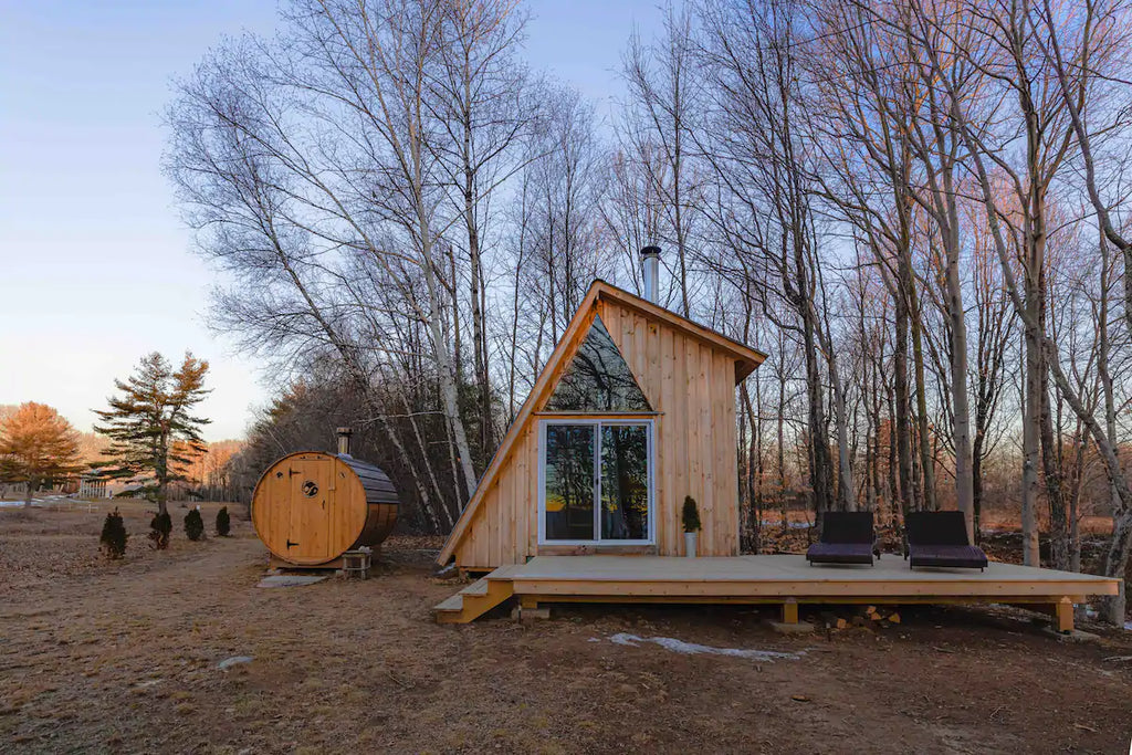 18 Tiny Houses in New Hampshire For Rent on Airbnb & VRBO!