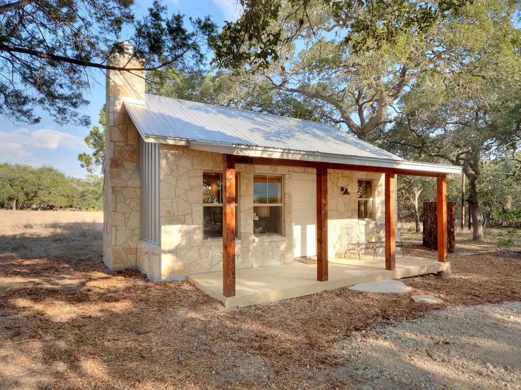 25 Tiny Houses in Texas For Rent on Airbnb & VRBO!