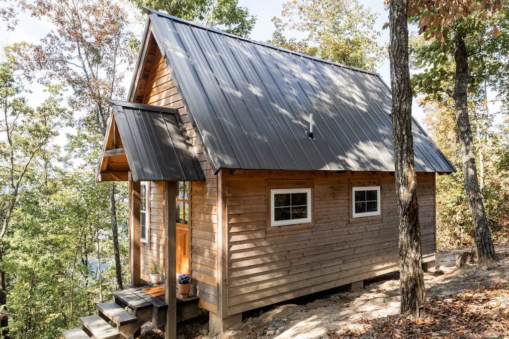 30 Tiny Houses in Georgia For Rent on Airbnb & VRBO!