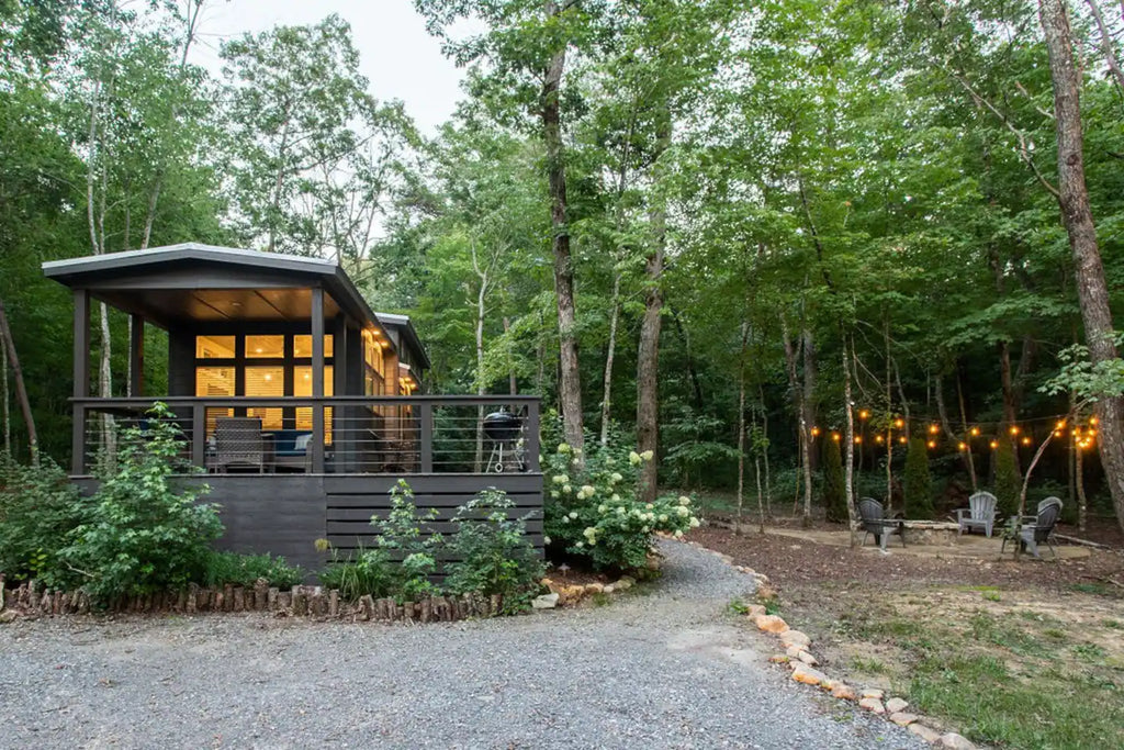 25 Tiny Houses in Tennessee For Rent on Airbnb & VRBO!